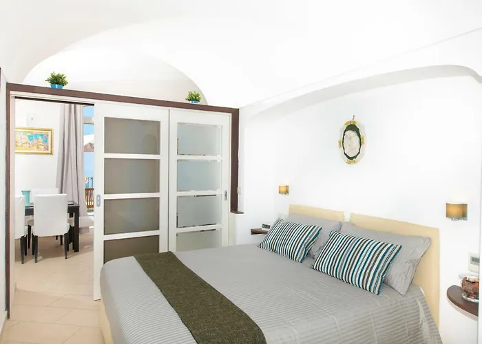 Maison Rosa Апартаменти *