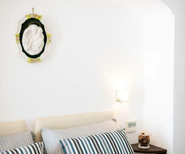 Maison Rosa Апартаменти *