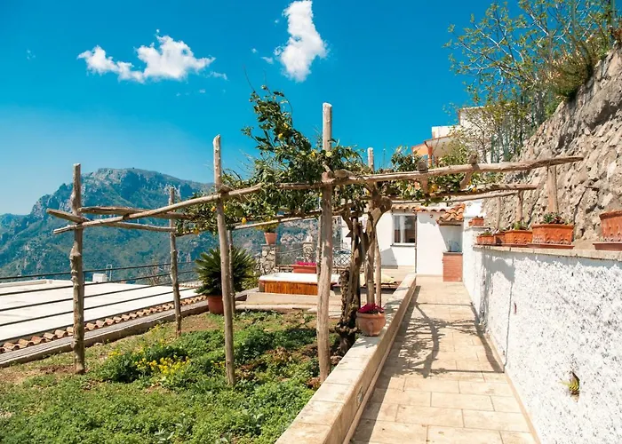 Maison Rosa Апартаменти *